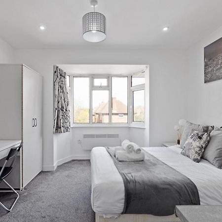 South Harrow Apartment لندن المظهر الخارجي الصورة