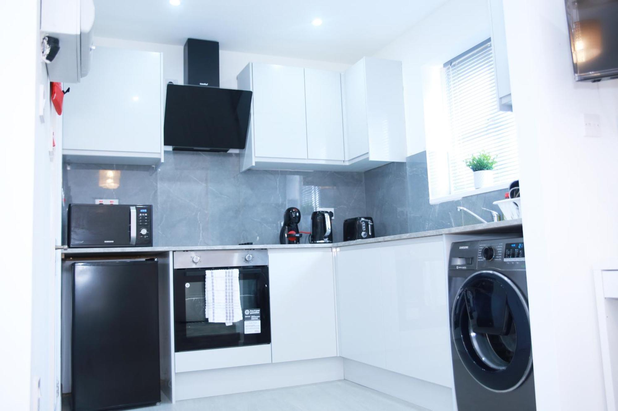 South Harrow Apartment لندن المظهر الخارجي الصورة